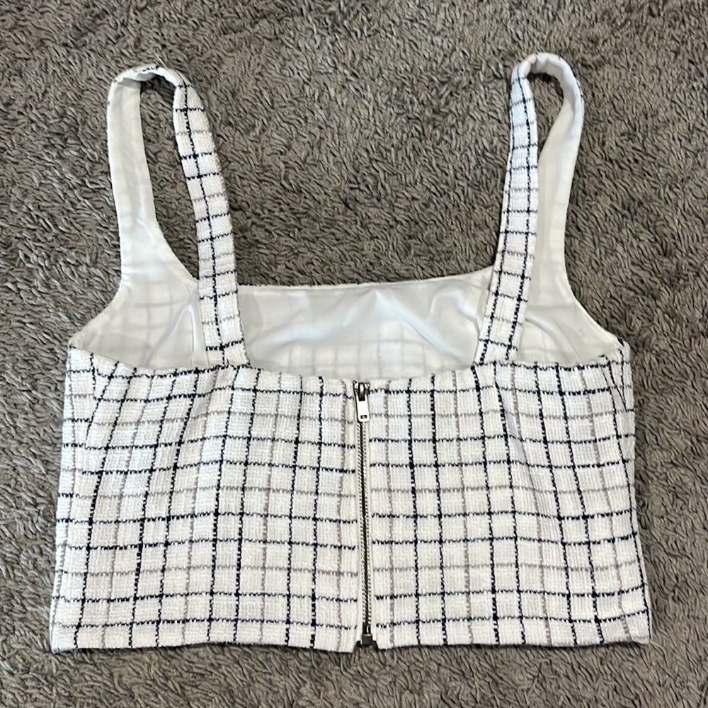 A&F Tank - Picture 2 of 4